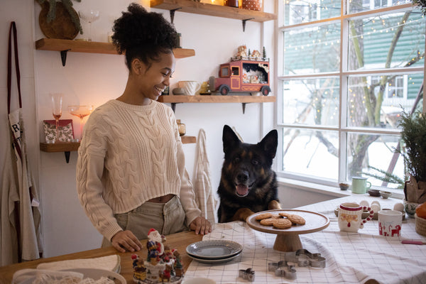 Votre chien n'est pas obligé de manger après vous !
